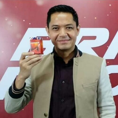 Dude Harlino