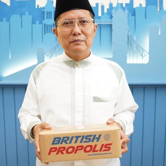KH. Cholil Nafis